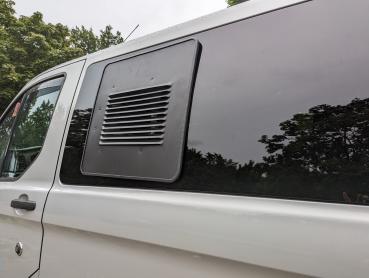 Lüftungsgitter Ford Custom für nachgerüstete Schiebefenster Fahrerseite links CARBEST